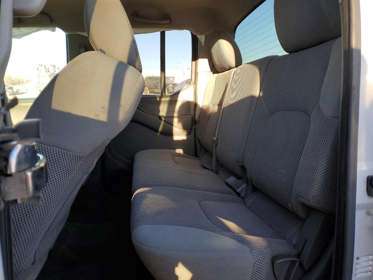 2010 NISS Frontier VIN 1N6AD0EV5AC423828 photo 10