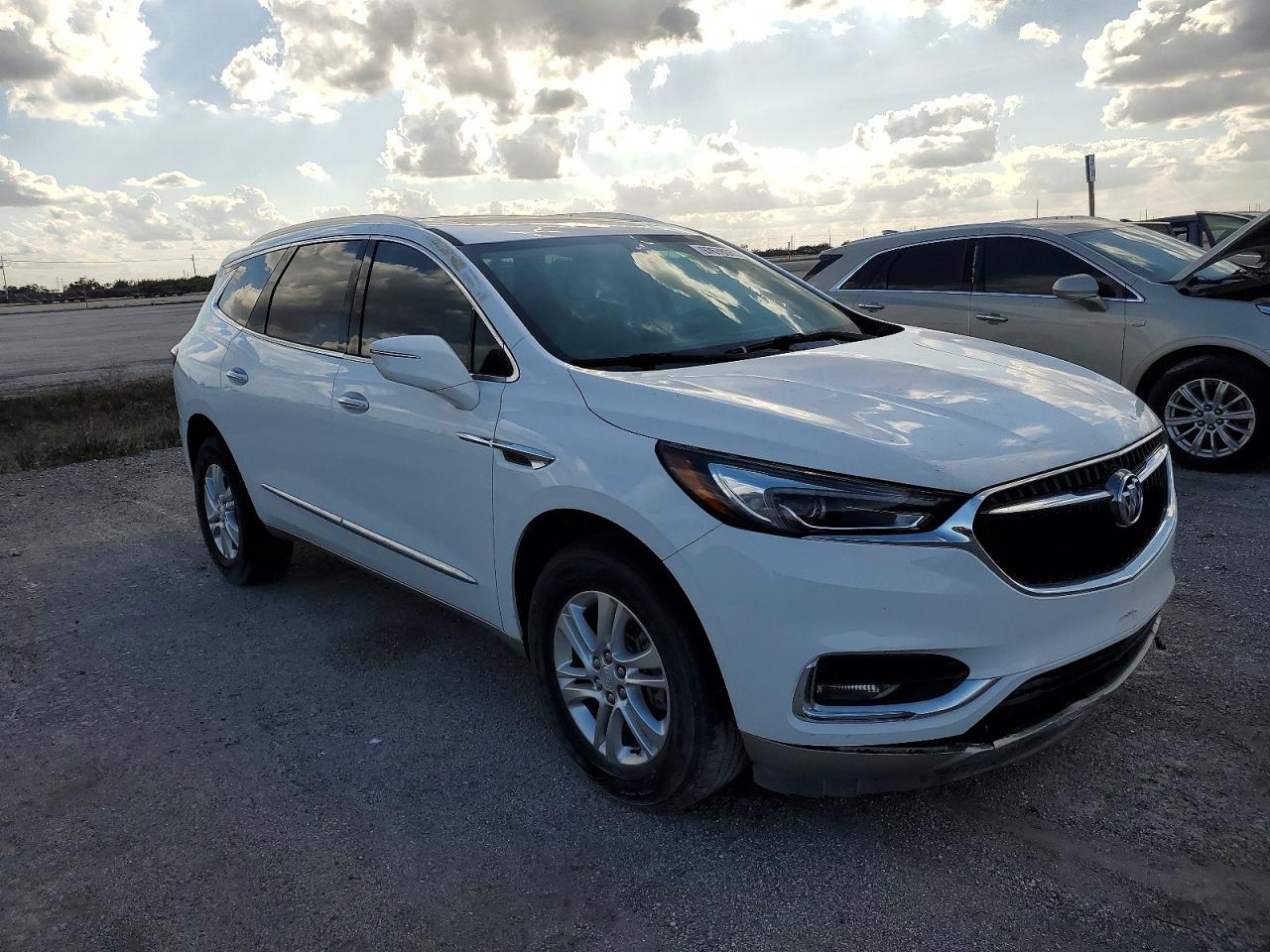 2020 Buick Enclave VIN 5GAERBKW6LJ132995 photo 4