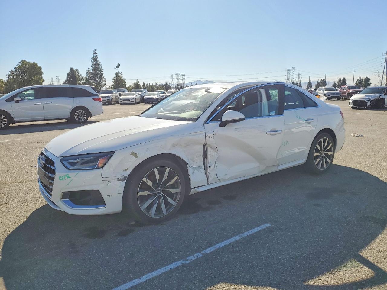 2022 Audi A4 VIN WAUABAF4XNN003364 photo 1