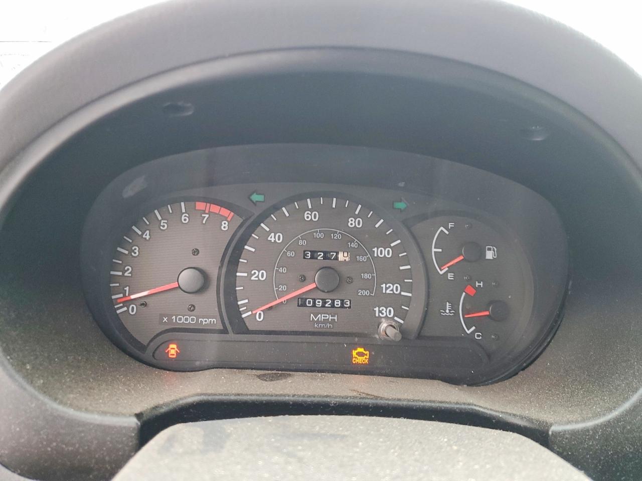 2002 Hyundai Accent VIN KMHCG45C02U325127 photo 9