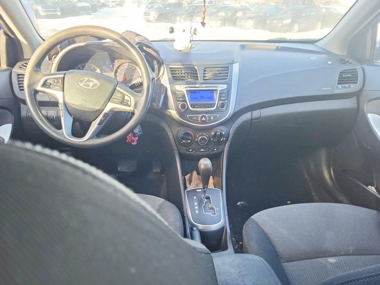 2014 Hyundai Accent VIN KMHCT5AE9EU184992 photo 8