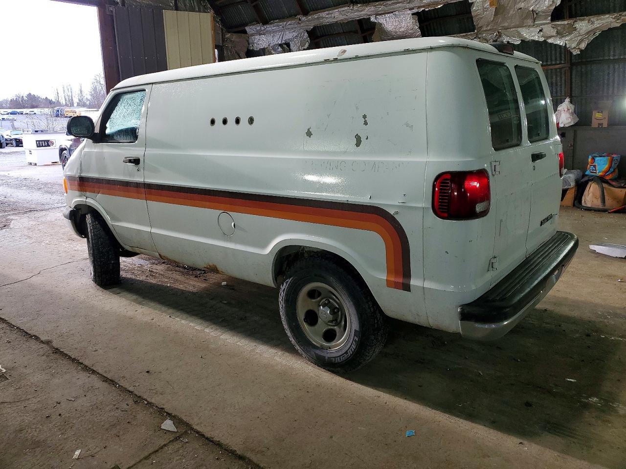 2003 DODGE B series VIN 2D6WB11X03K516510 photo 2