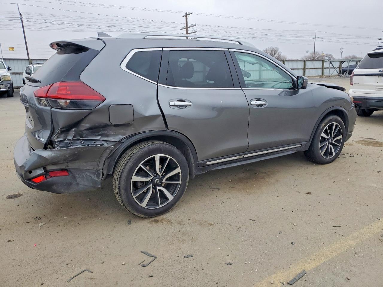 2019 NISS Rogue VIN 5N1AT2MV6KC704519 photo 3