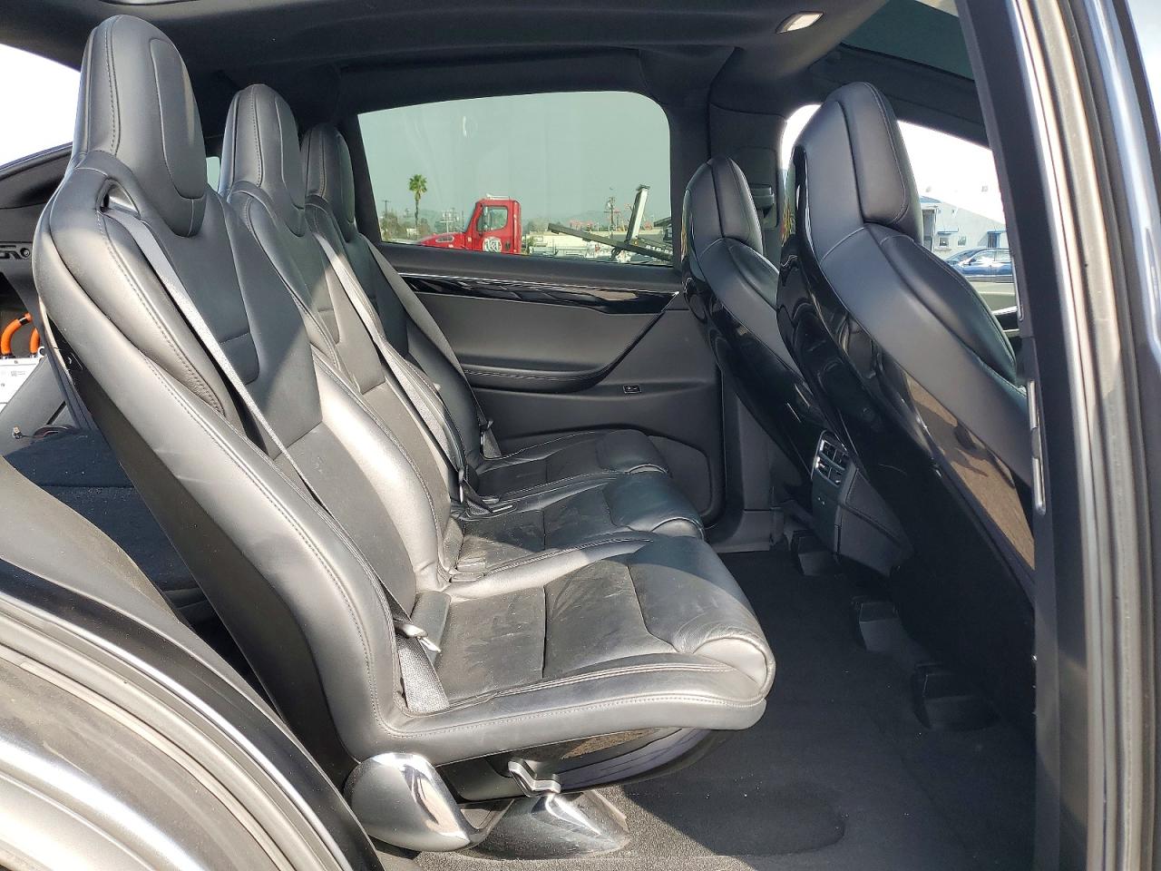 2016 Tesla Model x VIN 5YJXCAE22GF002303 photo 11