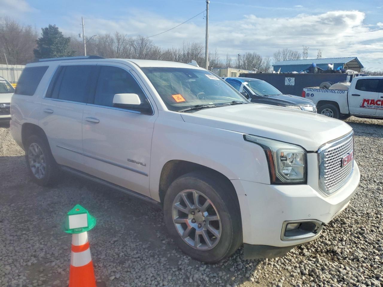 2016 GMC Yukon VIN 1GKS2CKJ2GR108513 photo 4