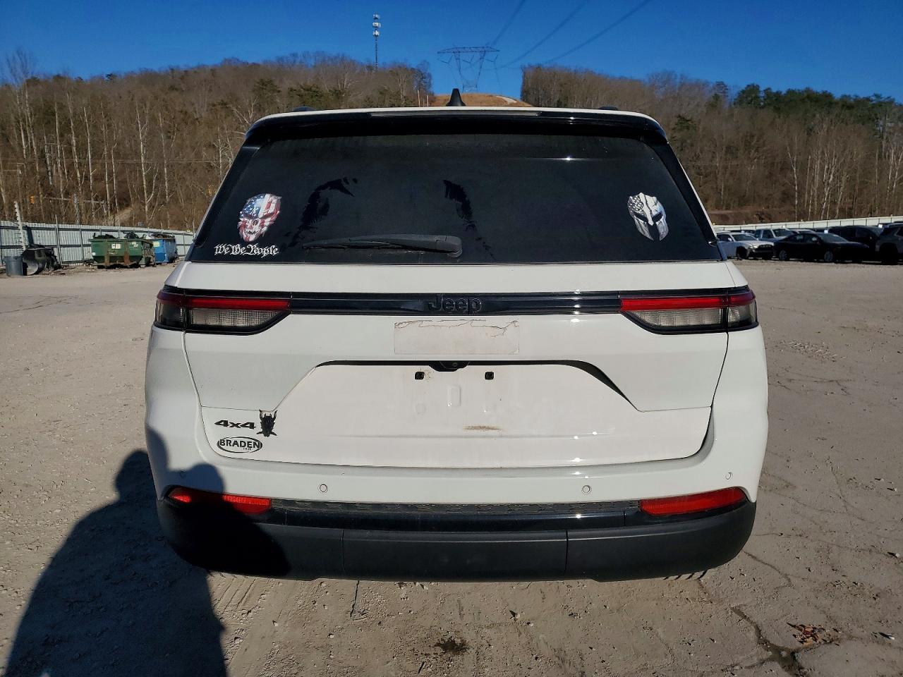 2023 JEEP Cherokee VIN 1C4RJHAG6PC554831 photo 6