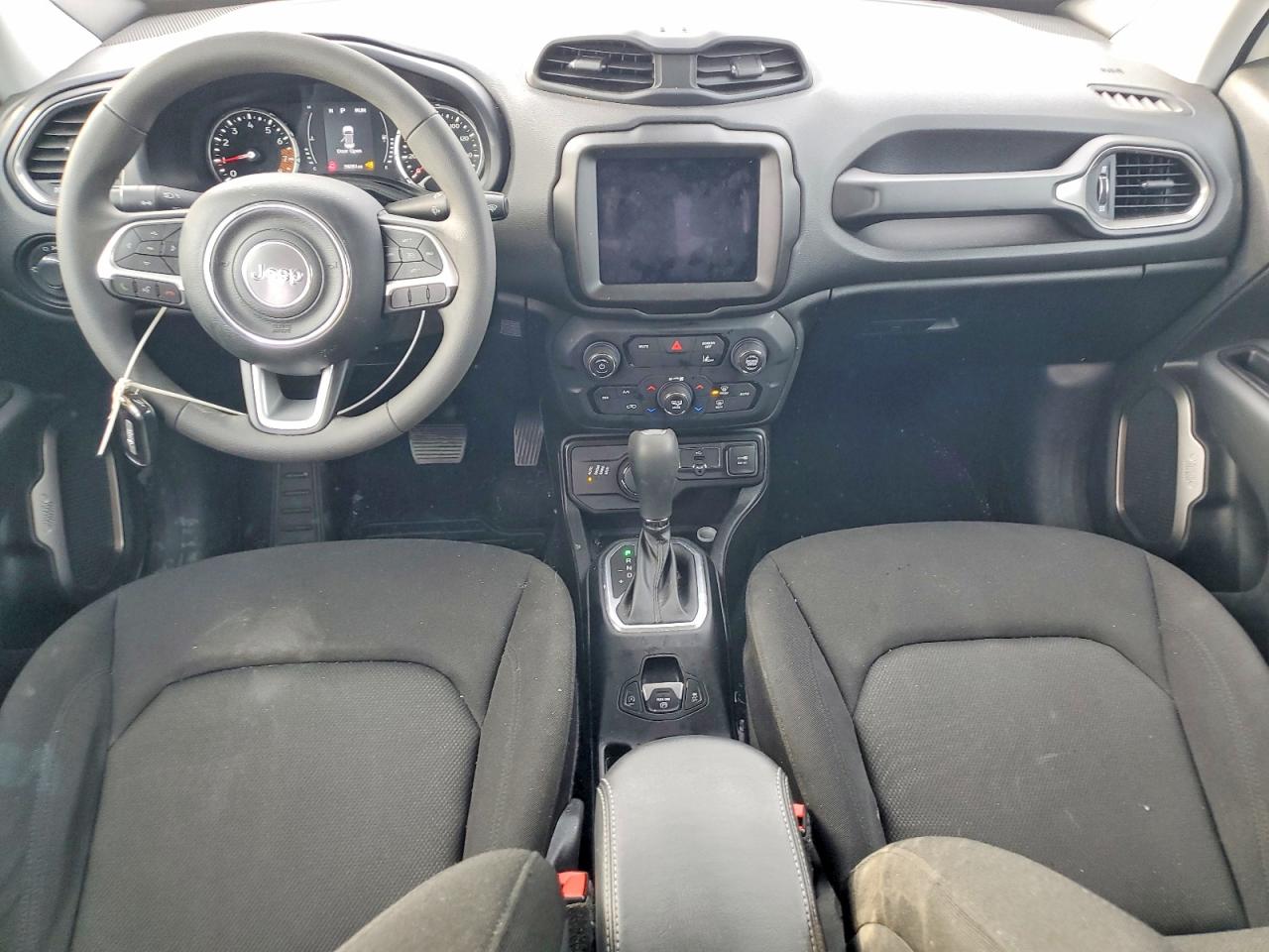 2023 Jeep Renegade VIN ZACNJDB16PPP13082 photo 8