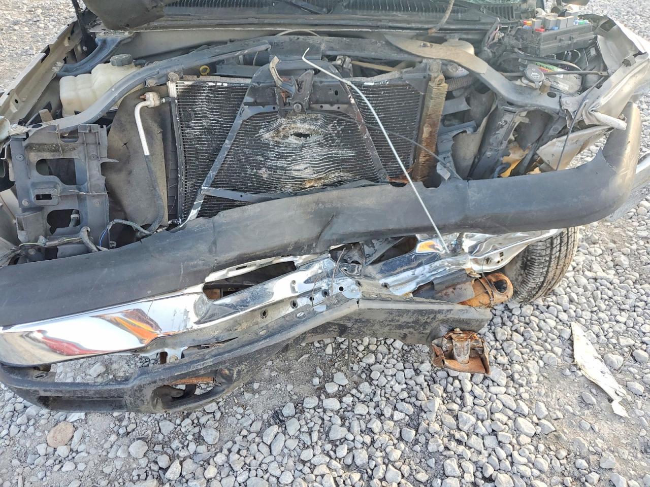 2004 Chevrolet All models VIN 1GCEC14X74Z221283 photo 11
