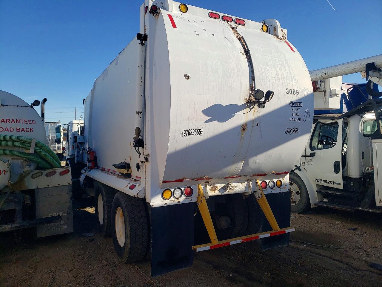 2007 AUTOCAR Unknown VIN 5VCDC6MF77H204822 photo 3