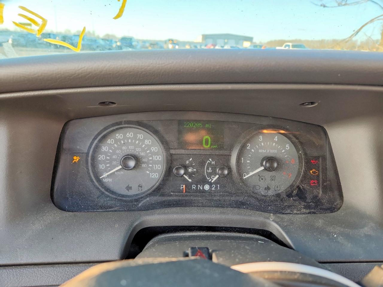 2008 Mercury Grmarquis VIN 2MEFM75VX8X651739 photo 9