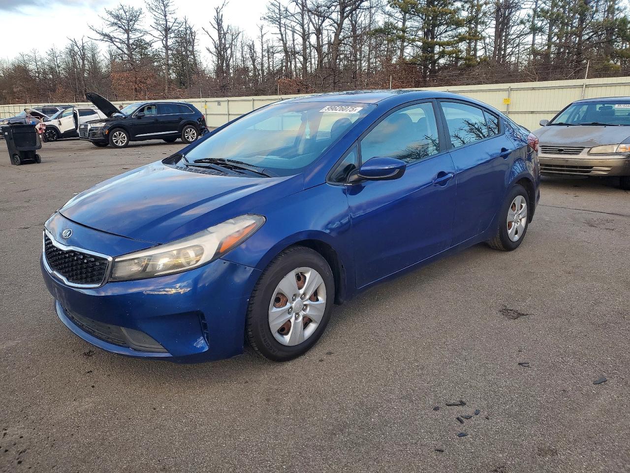 2018 KIA Forte VIN 3KPFK4A73JE271165 photo 1