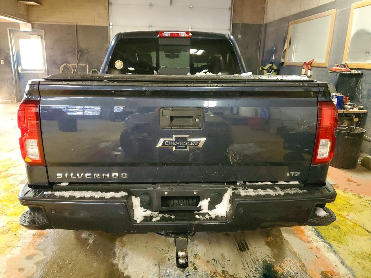 2018 Chevrolet All models VIN 3GCUKSECXJG306355 photo 6