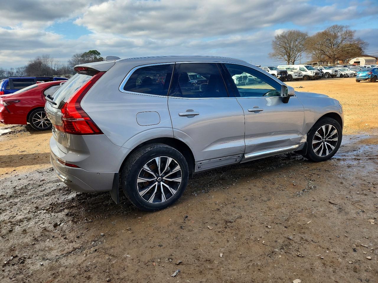2023 Volvo Xc60 plus VIN YV4L12DN3P1319549 photo 3
