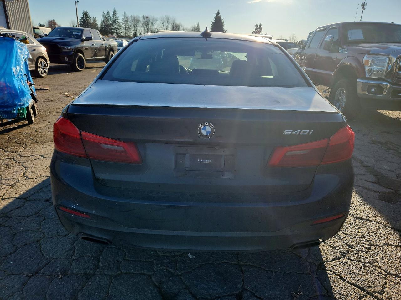 2019 BMW 5 series VIN WBAJE5C55KWW40776 photo 6