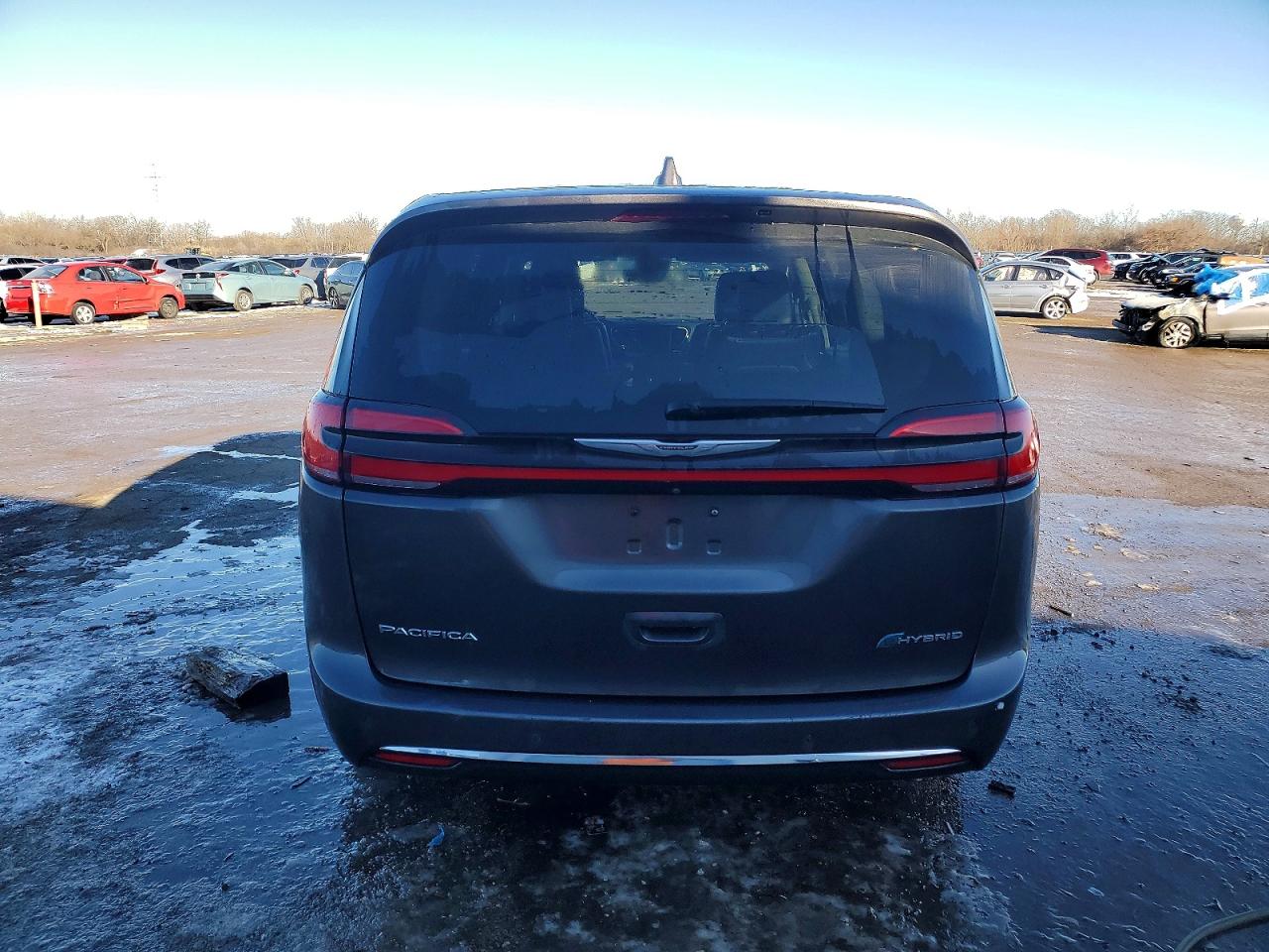 2022 Chrysler Pacifica VIN 2C4RC1L7XNR122732 photo 6
