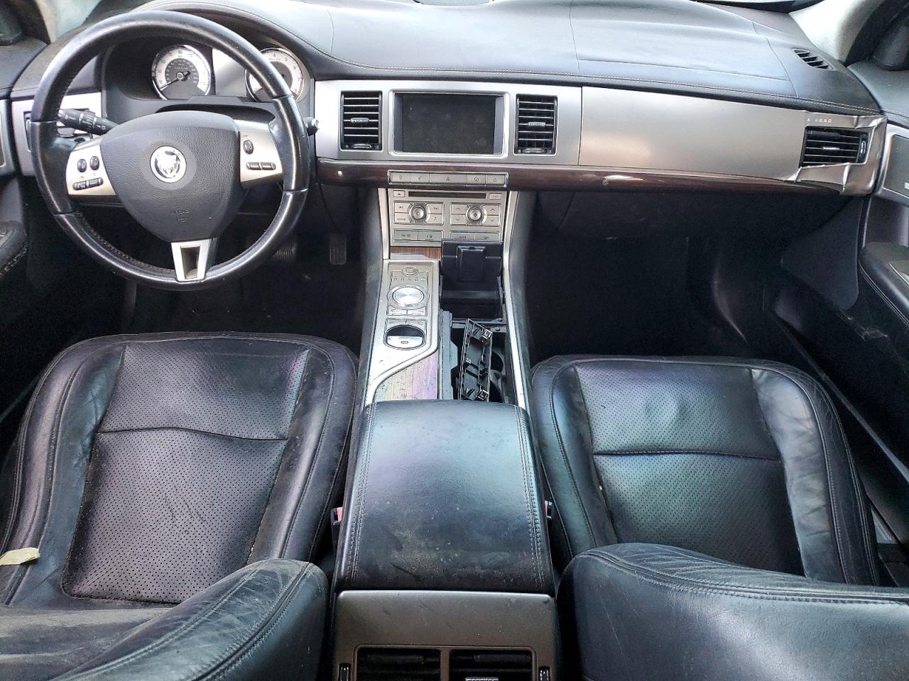 2010 Jaguar Xf VIN SAJWA0GB6ALR56941 photo 8