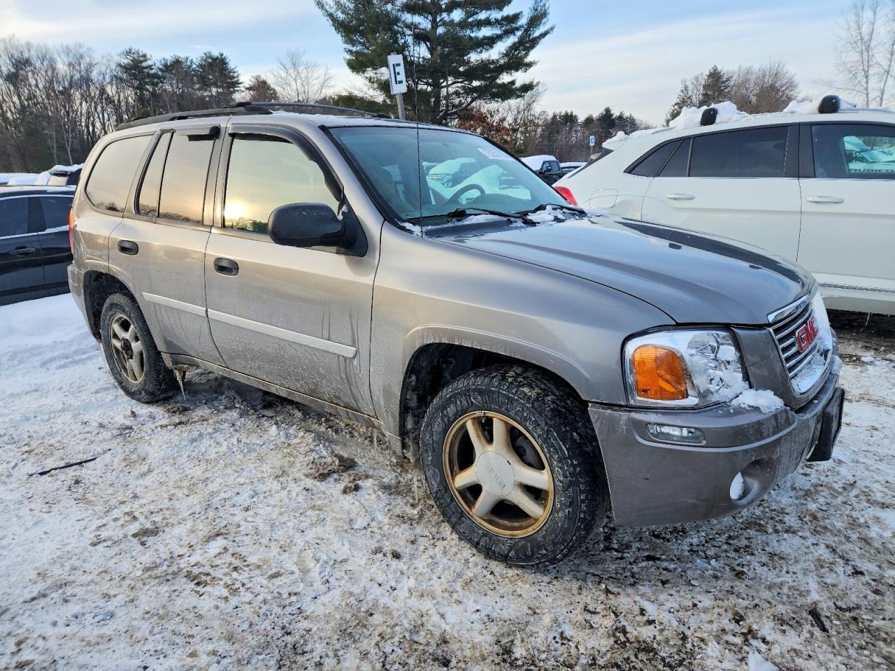 2007 GMC Envoy VIN 1GKDT13S172182354 photo 4