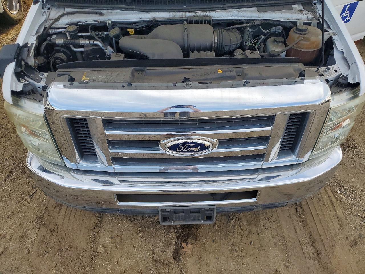 2015 Ford Econoline VIN 1FDFE4FS9FDA02872 photo 7