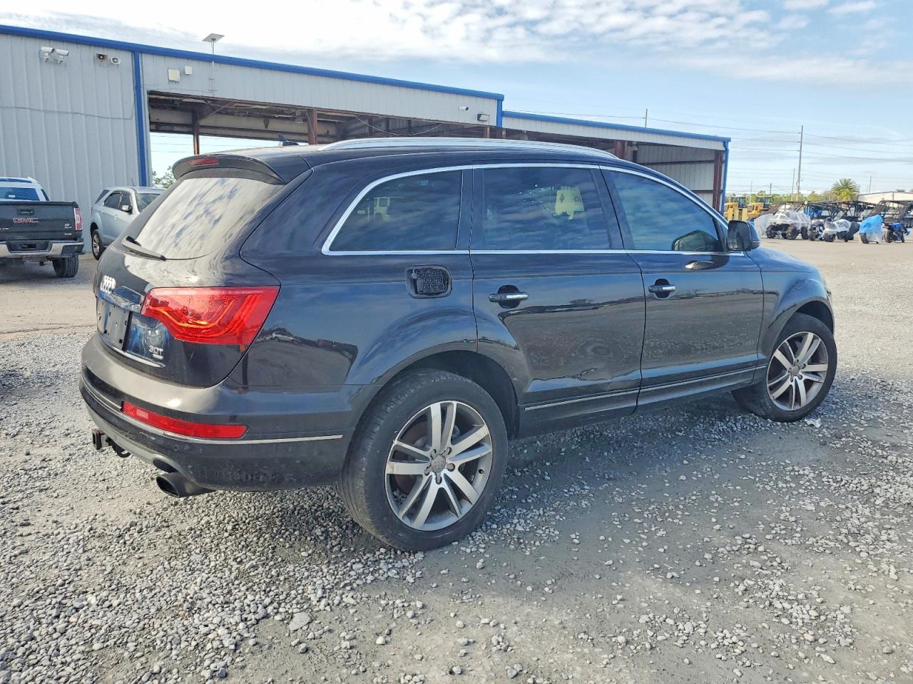 2015 Audi Q7 VIN WA1LGAFE4FD017803 photo 3
