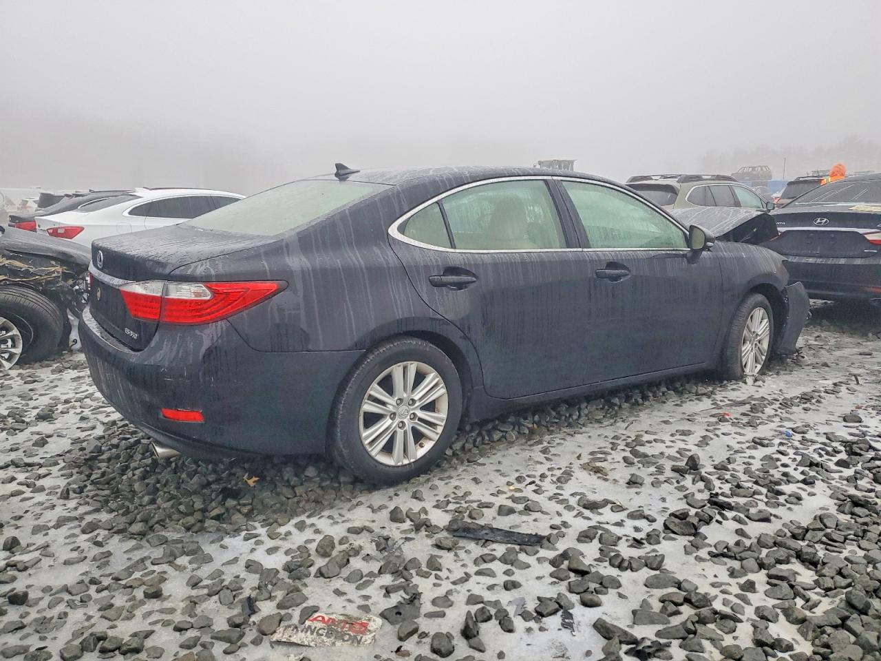 2014 Lexus ES350 VIN JTHBK1GG9E2117422 photo 3