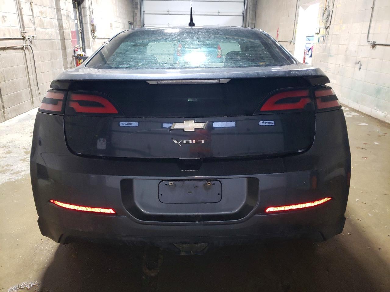 2011 Chev Volt VIN 1G1RD6E48BU100748 photo 6