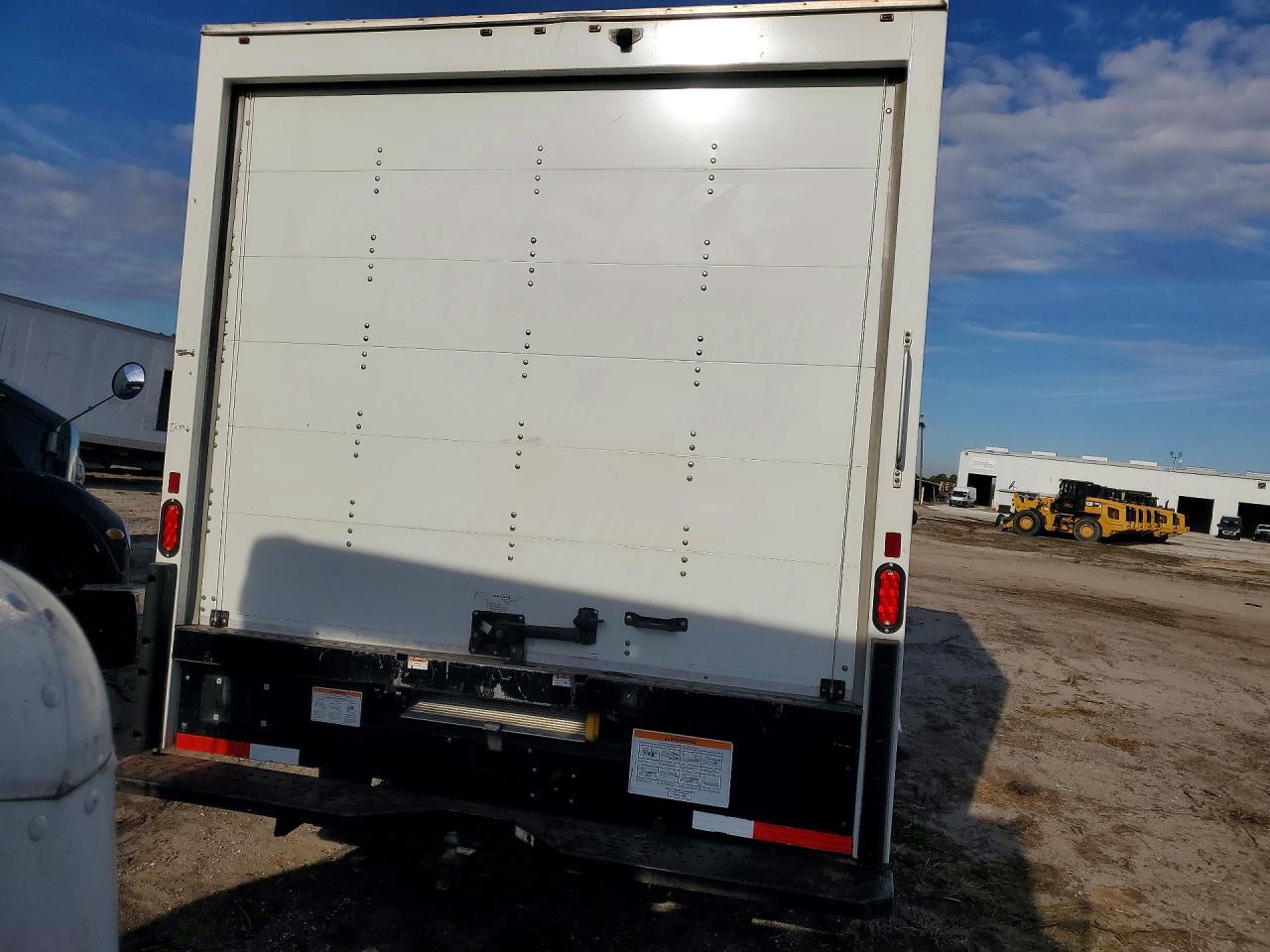 2022 GMC Savana VIN 7GZ37TC75NN010524 photo 6