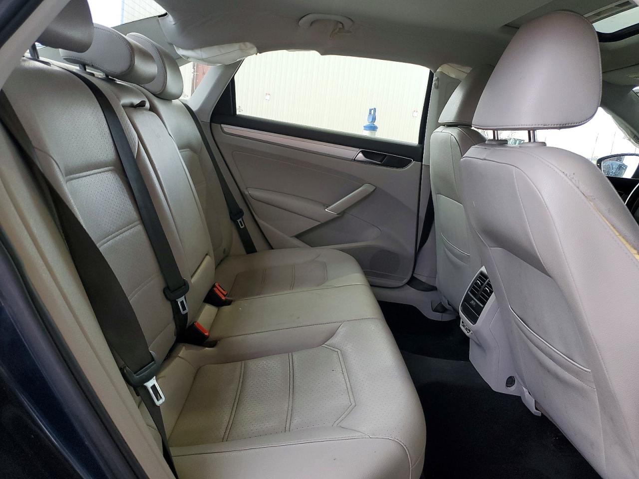 2019 Volkswagen Passat VIN 1VWLA7A38KC014254 photo 10