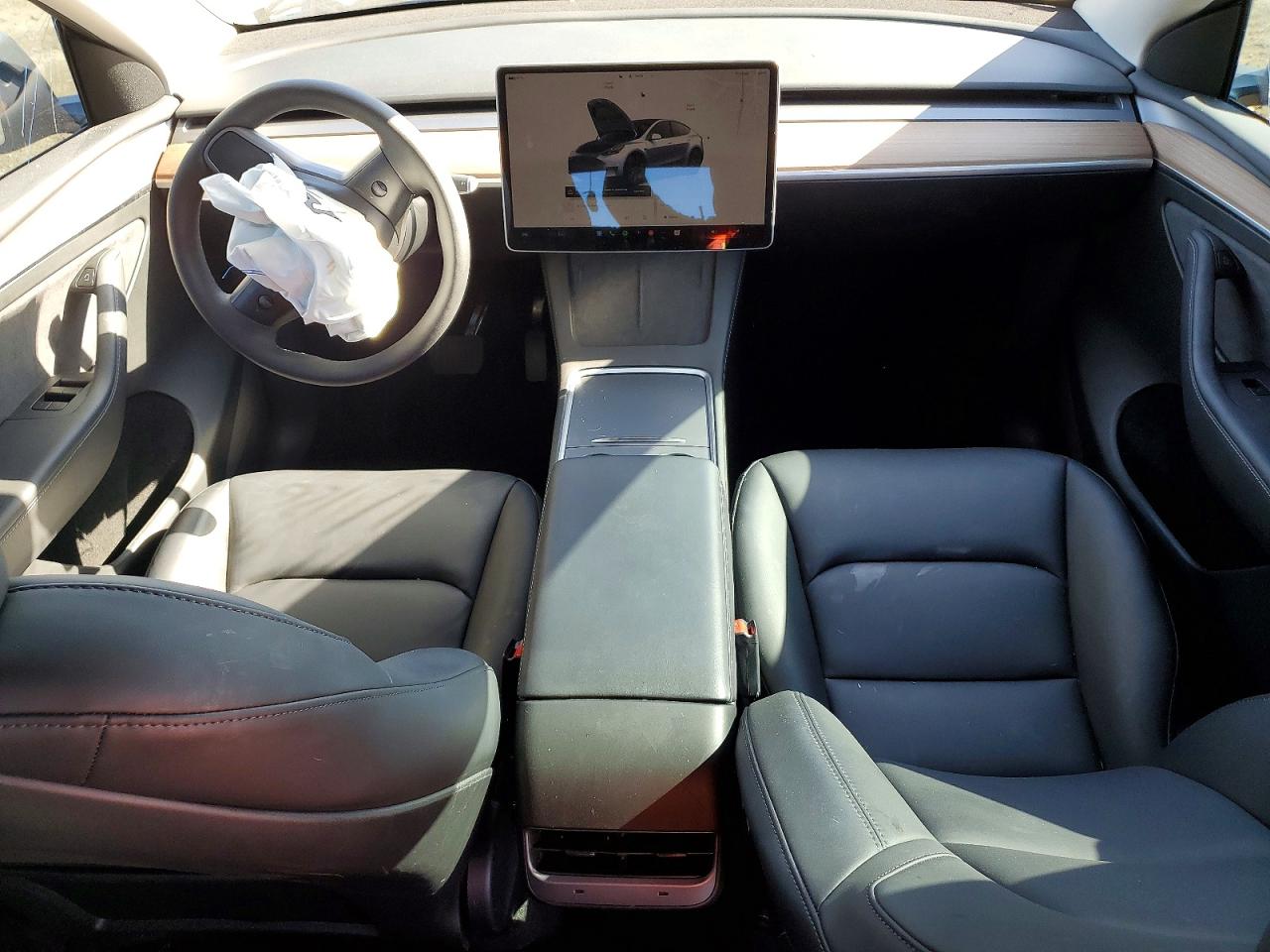 2025 Tesla Model y VIN 7SAYGDED8SF314150 photo 8