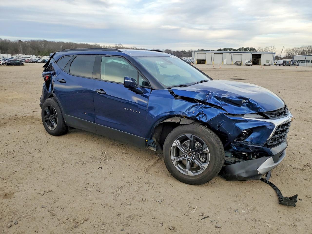 2023 Chevrolet Blazer VIN 3GNKBDRS4PS101423 photo 4