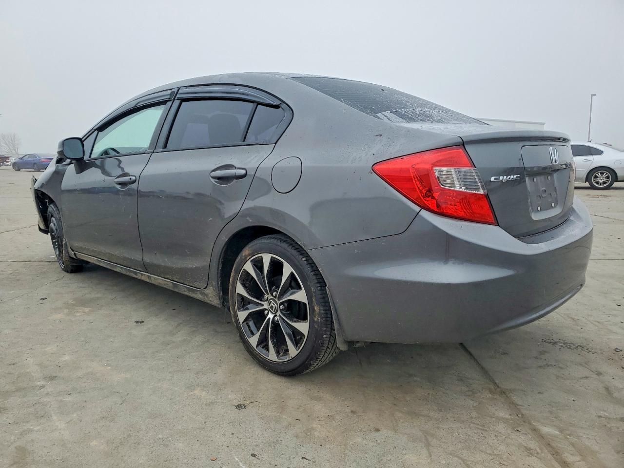 2012 Honda Civic VIN 2HGFB2F54CH584357 photo 2