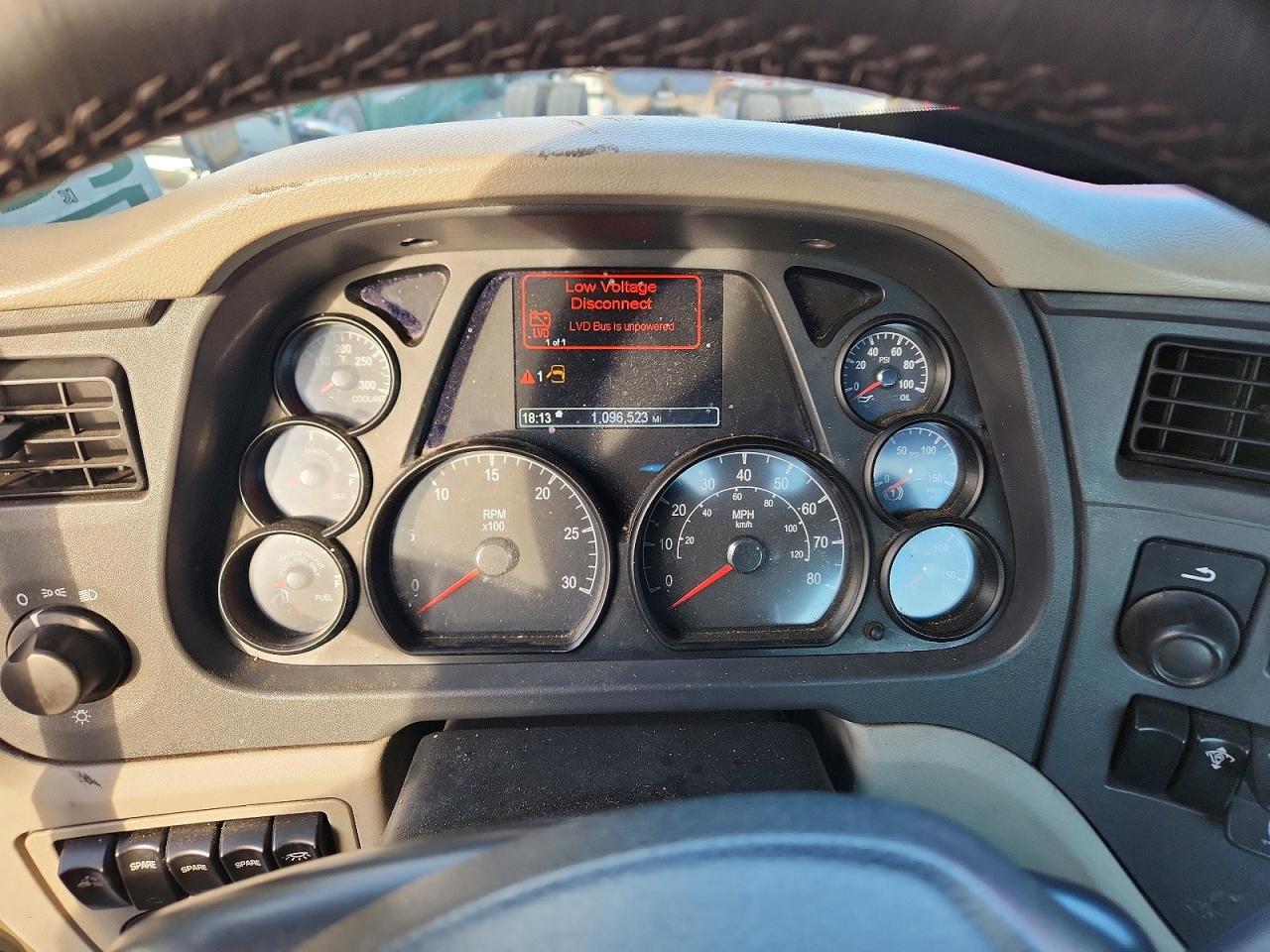 2019 PETERBILT All models VIN 1XPBA48X3KD478485 photo 8