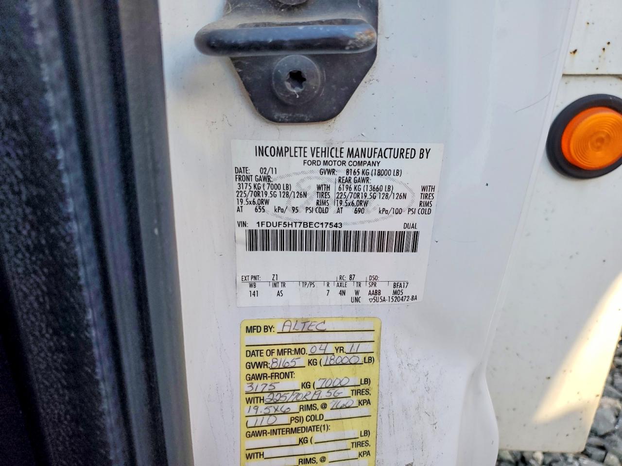 2011 Ford F550 VIN 1FDUF5HT7BEC17543 photo 12