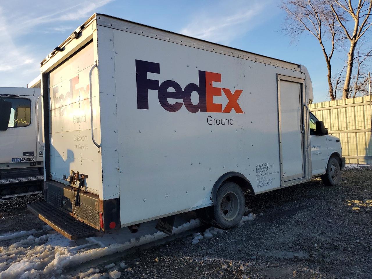 2018 CHEVROLET Express VIN 1GB3GSCG8J1278383 photo 3
