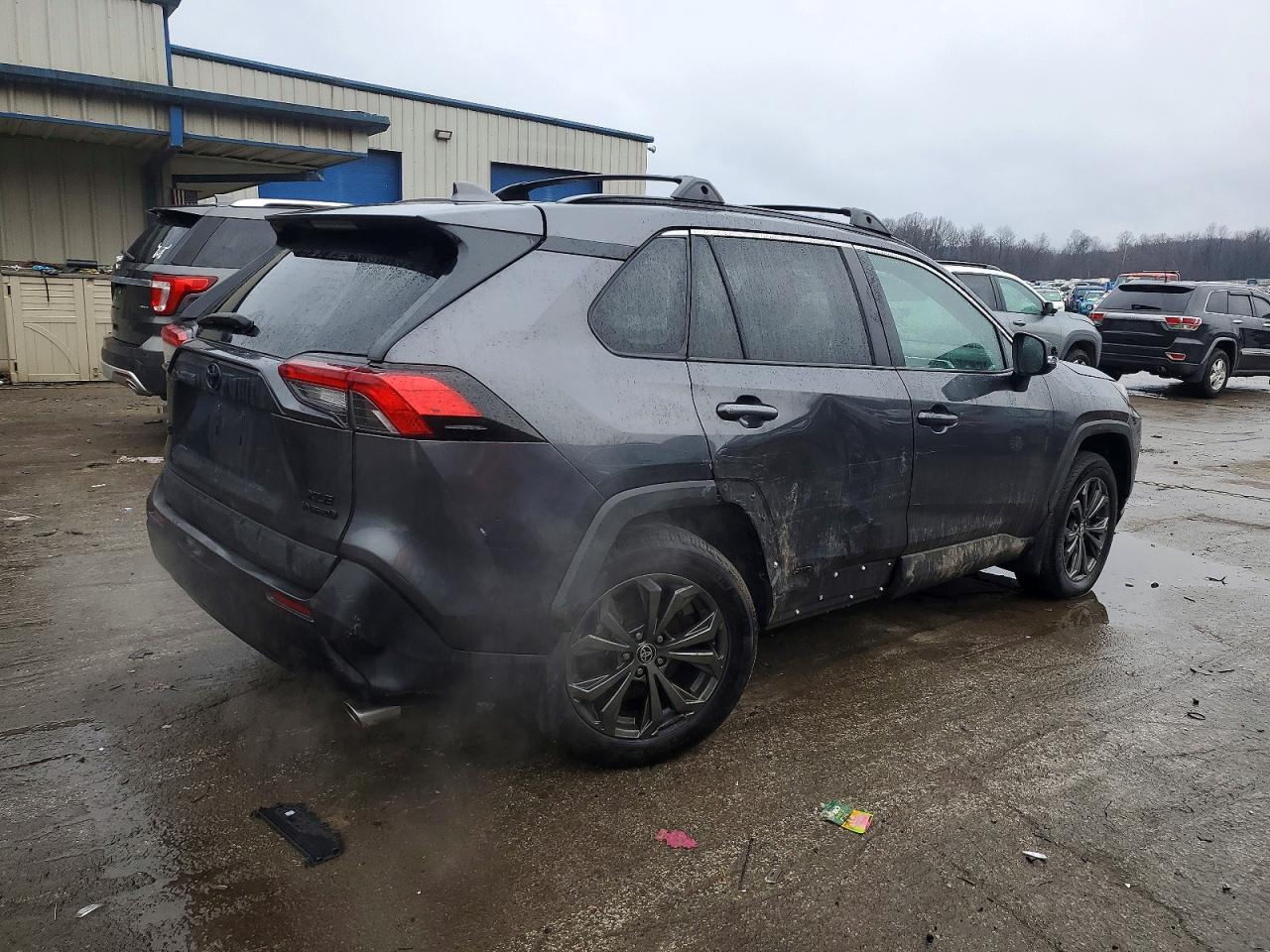 2023 Toyota Rav4 VIN 4T3B6RFV9PU109562 photo 3