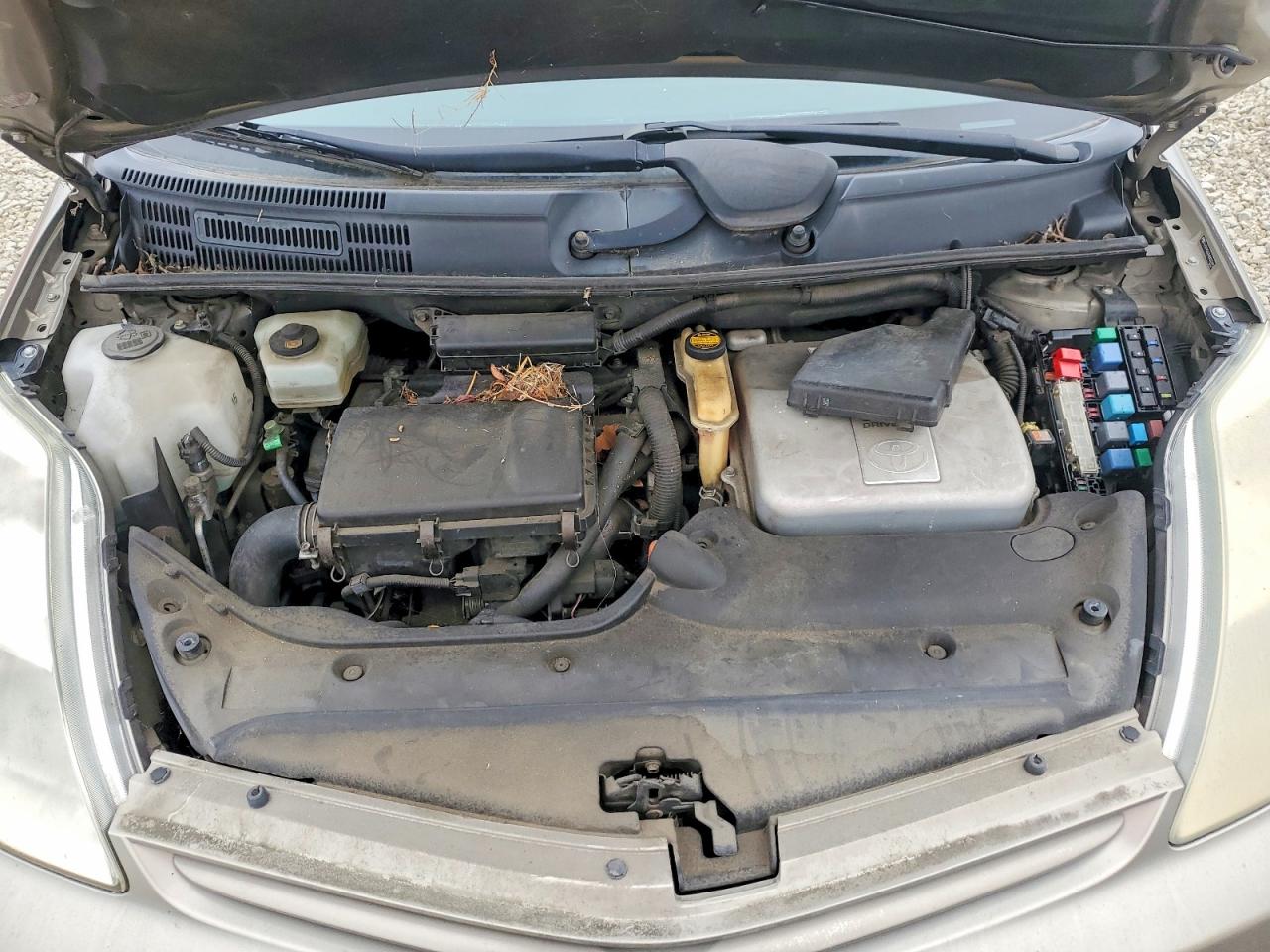 2004 Toyota Prius VIN JTDKB20U340023795 photo 11
