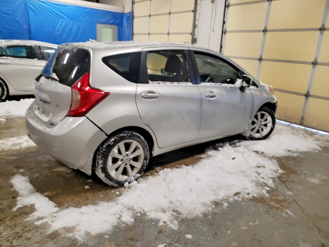 2015 NISS Versa VIN 3N1CE2CPXFL428823 photo 3