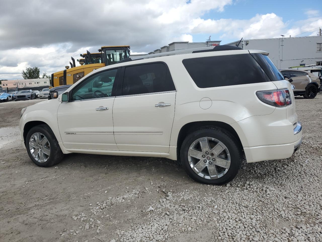 2015 GMC Acadia den VIN 1GKKRTKD3FJ101881 photo 2