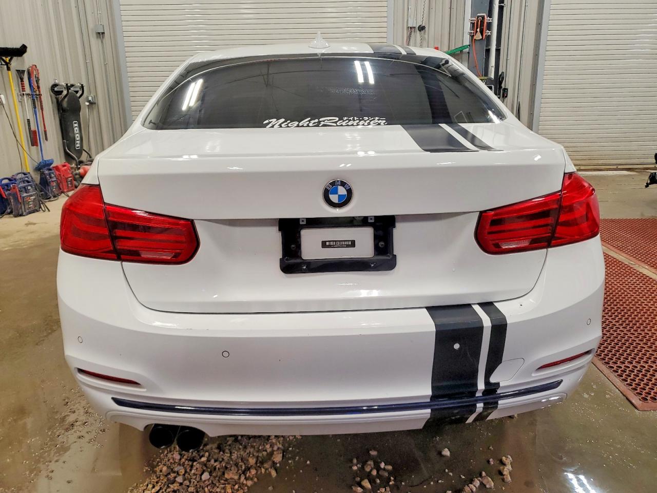 2017 BMW 3 series VIN WBA8D9C37HA005085 photo 6