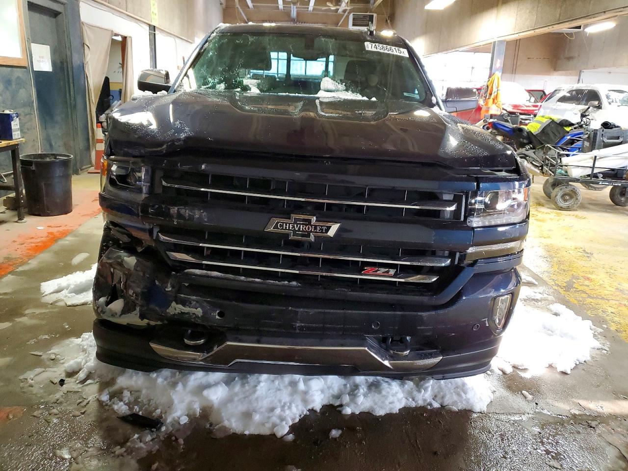 2018 Chevrolet All models VIN 3GCUKSECXJG306355 photo 5