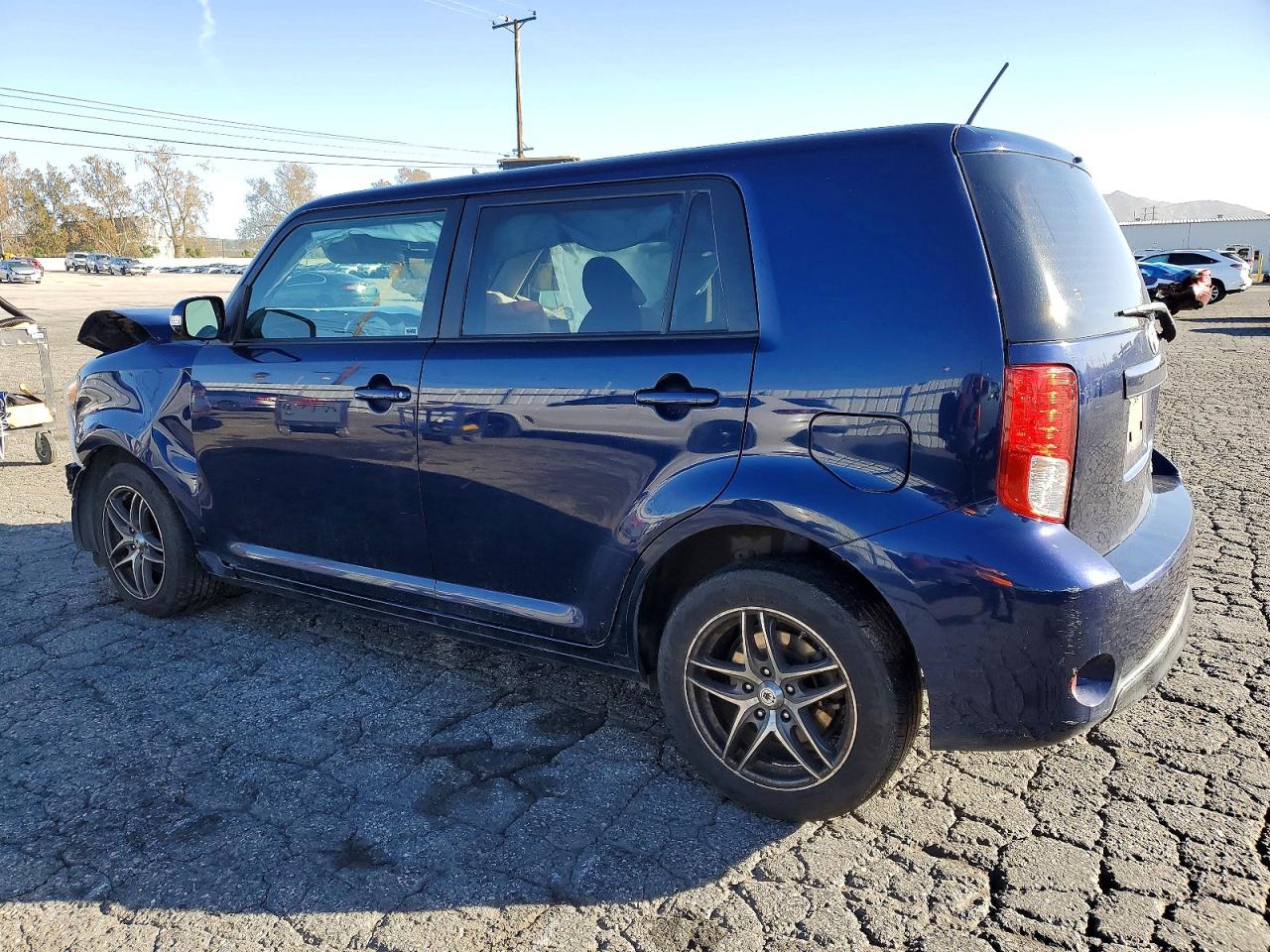 2015 Toyota Scion VIN JTLZE4FE8FJ074423 photo 2