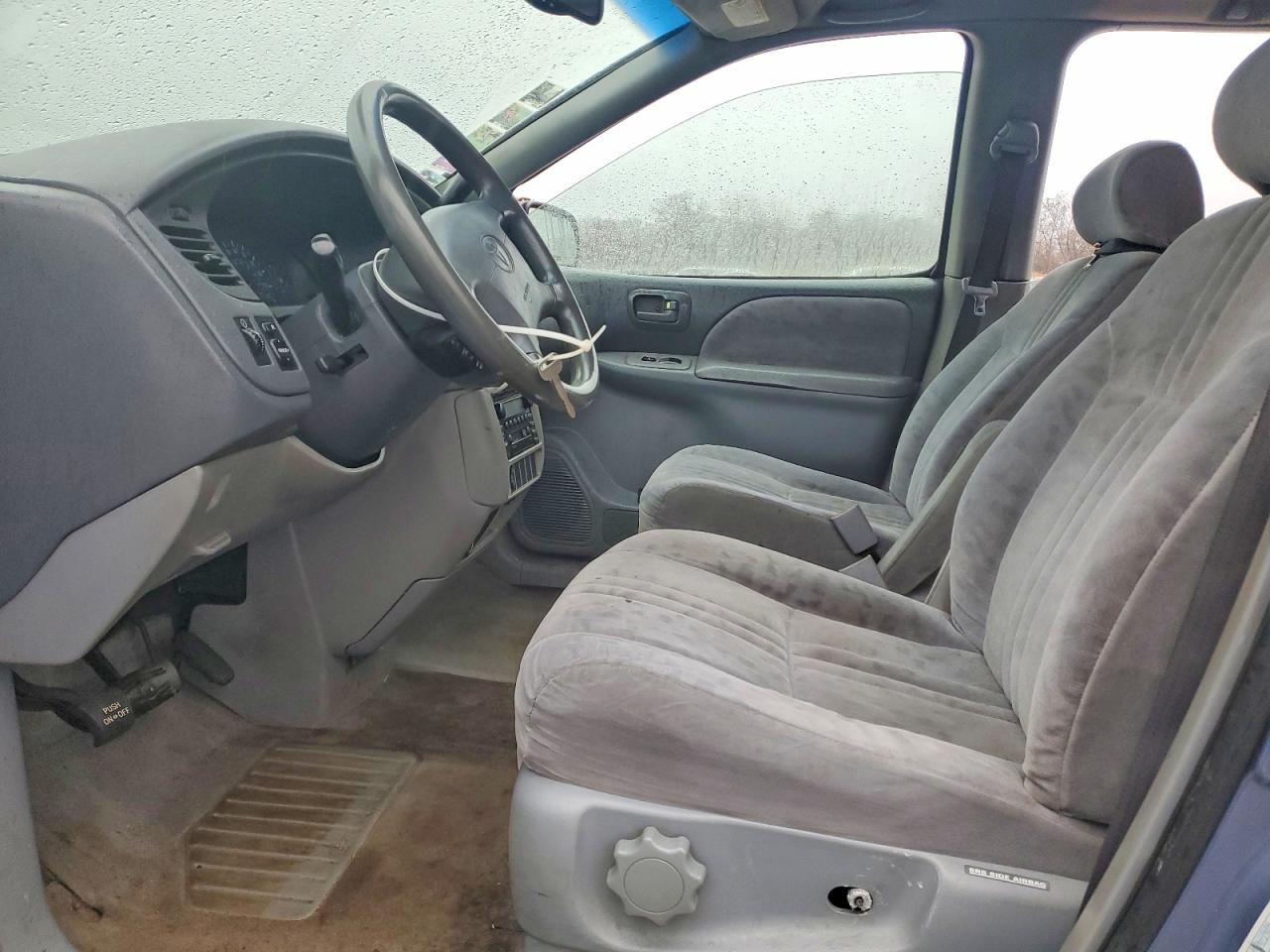 2002 Toyota All models VIN 4T3ZF13C72U441799 photo 7