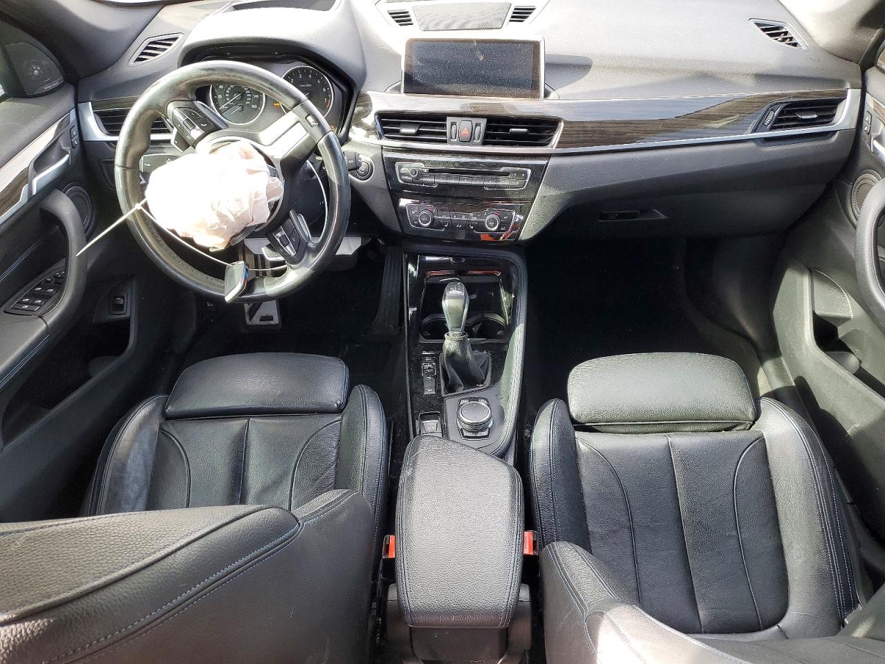 2016 BMW X1 VIN WBXHT3C3XG5E47956 photo 8