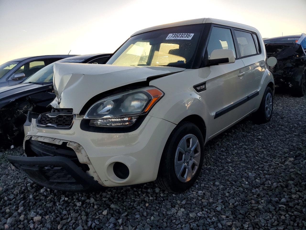 2013 Kia Soul VIN KNDJT2A58D7489567 photo 1
