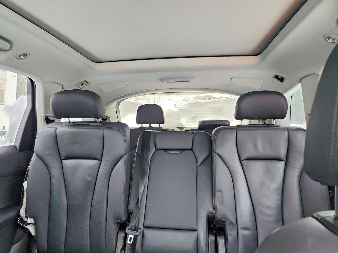2022 Audi Q7 VIN WA1LXBF76ND014598 photo 10