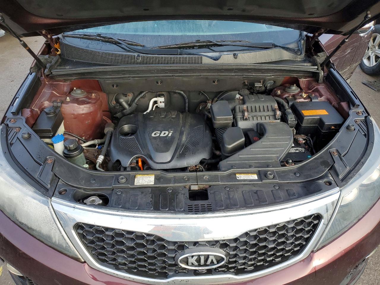 2012 Kia Sorento VIN 5XYKTDA61CG299104 photo 12