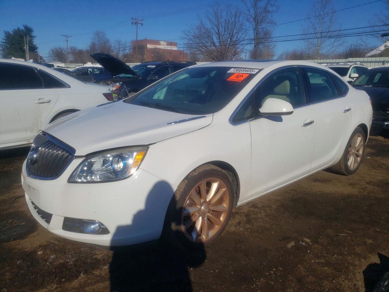 2014 Buick Verano VIN 1G4PR5SK5E4122137 photo 1