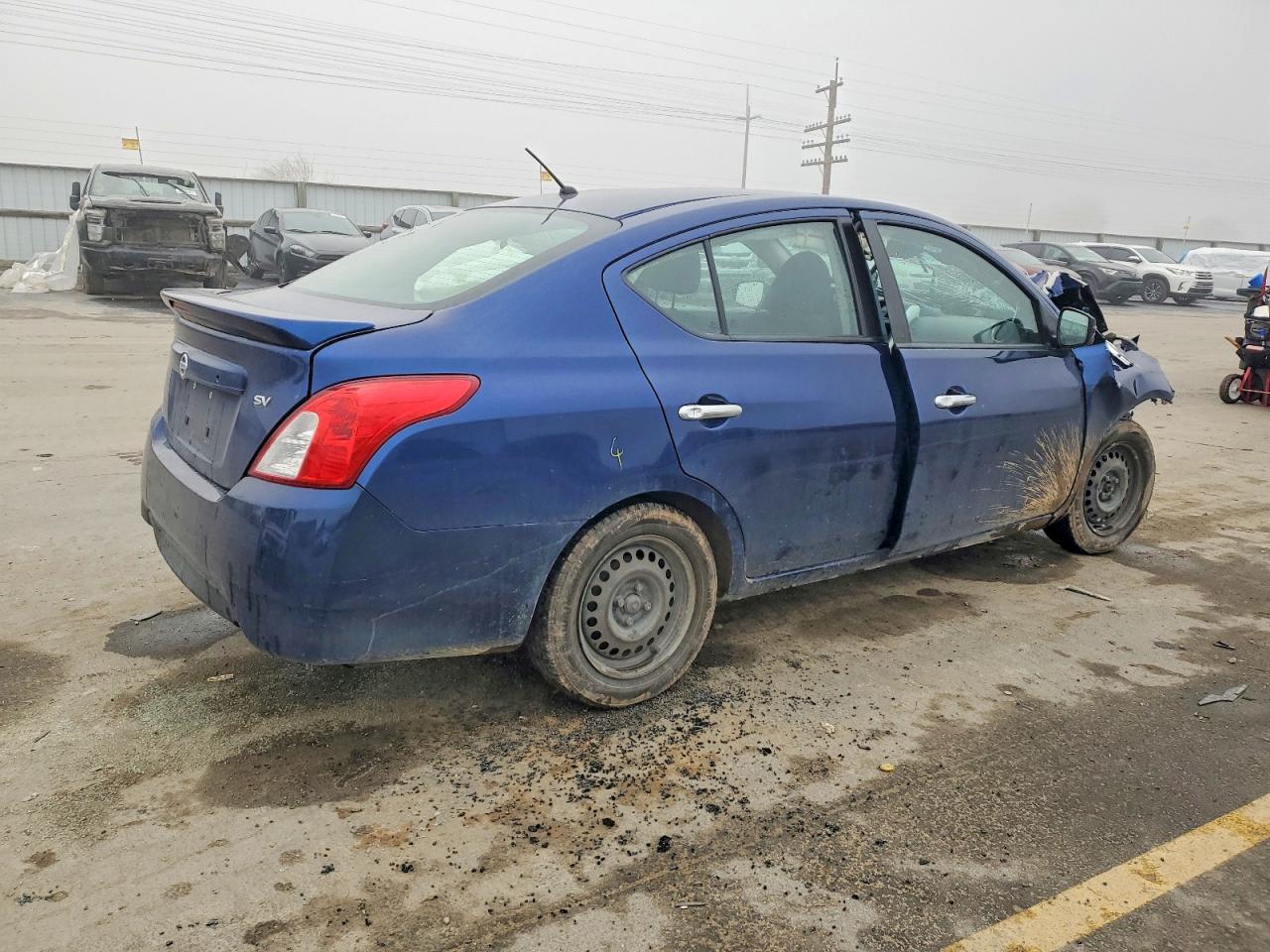 2018 NISS Versa VIN 3N1CN7AP6JL849544 photo 3