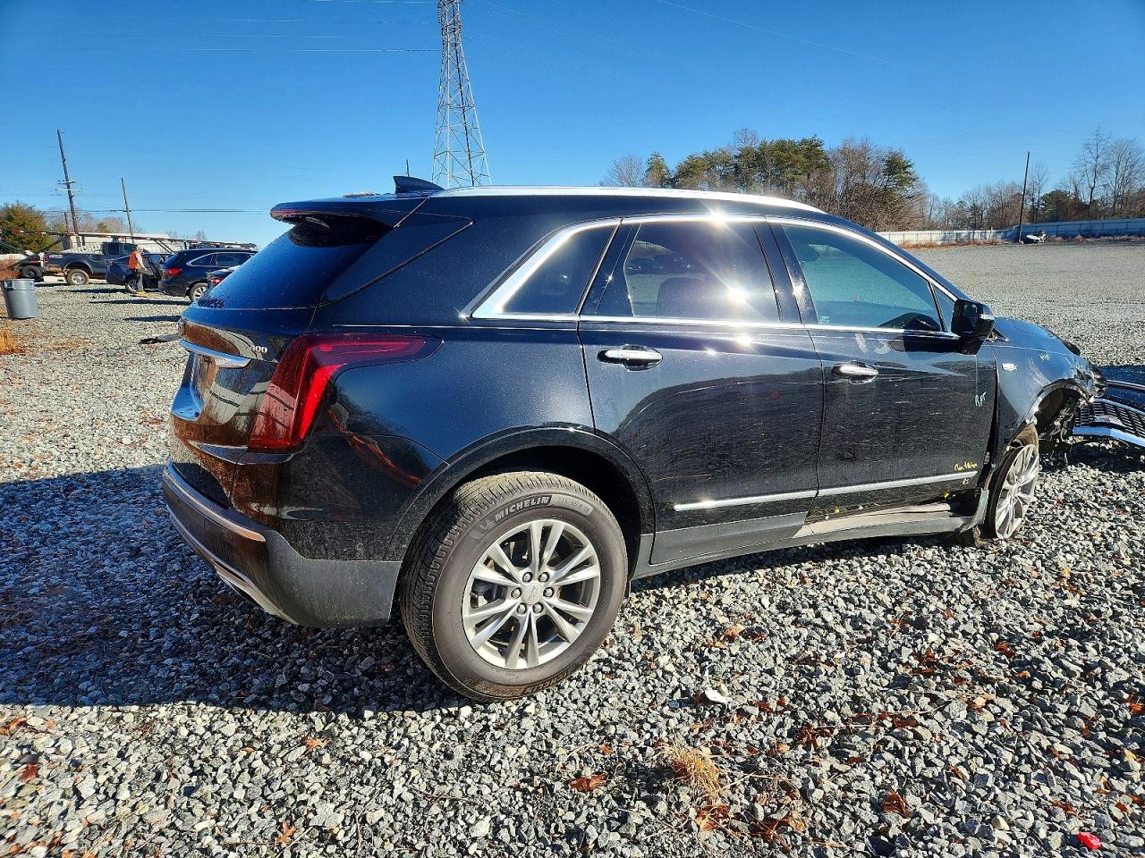 2021 Cadillac Xt5 VIN 1GYKNCRS1MZ144510 photo 3