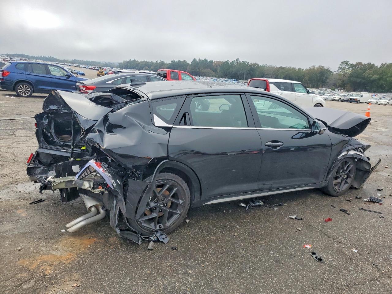 2025 KIA All other VIN 3KPFW4DC2SE184484 photo 3