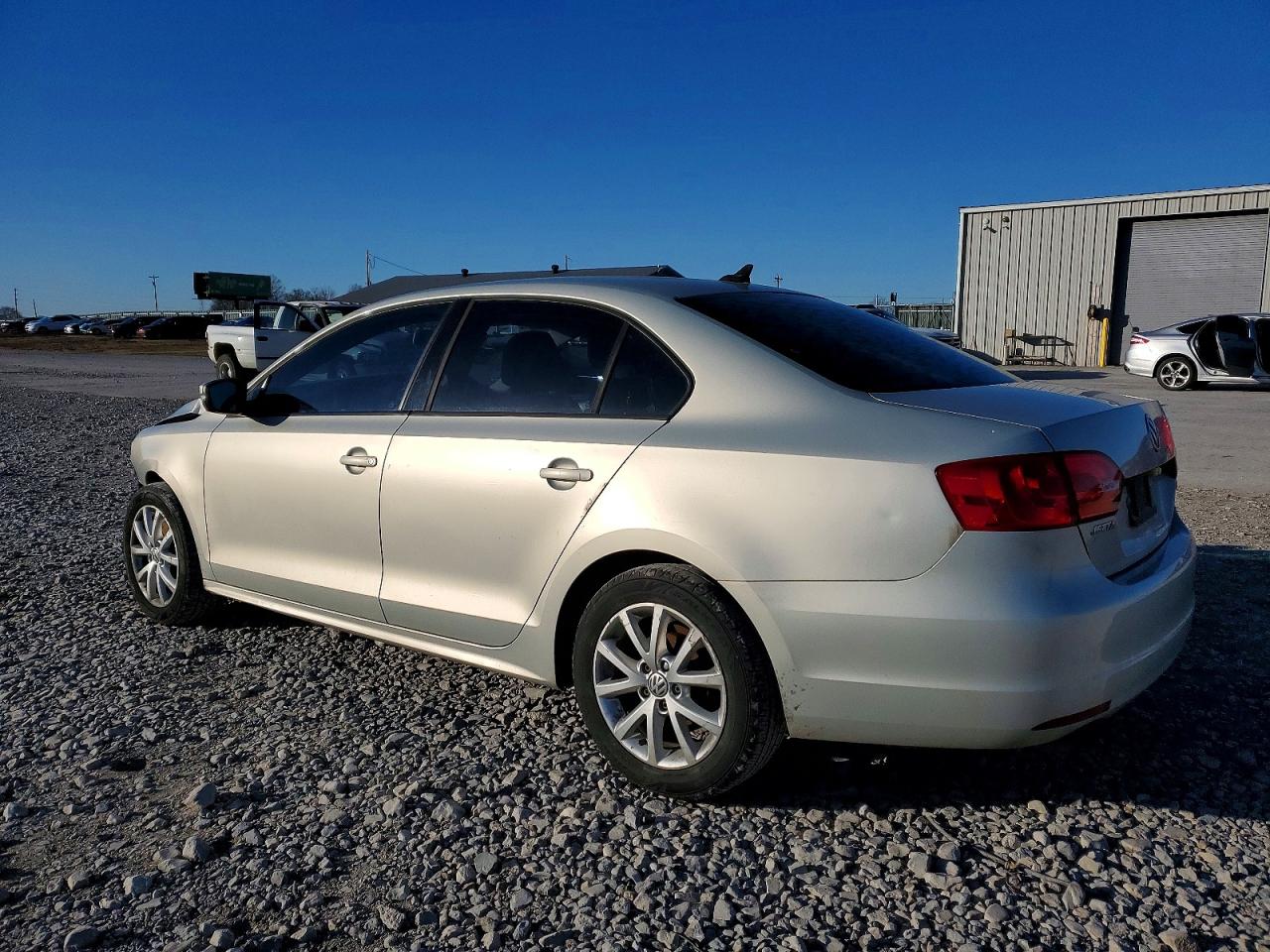 2012 Volkswagen Jetta VIN 3VWDX7AJ6CM305921 photo 2